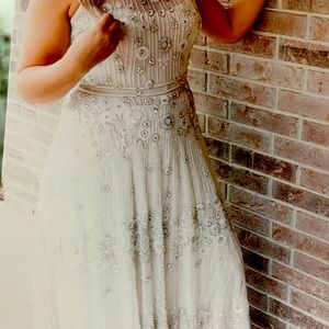 David’s Bridal all over sequins wedding dress size 12